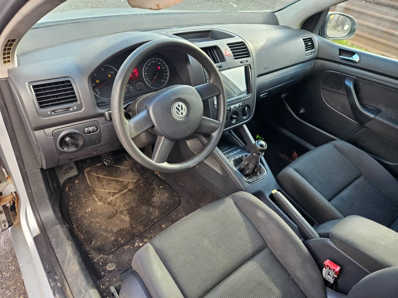 VW Golf 1.9дизел 105кс 2006год -на части, снимка 6 - Автомобили и джипове - 53418576