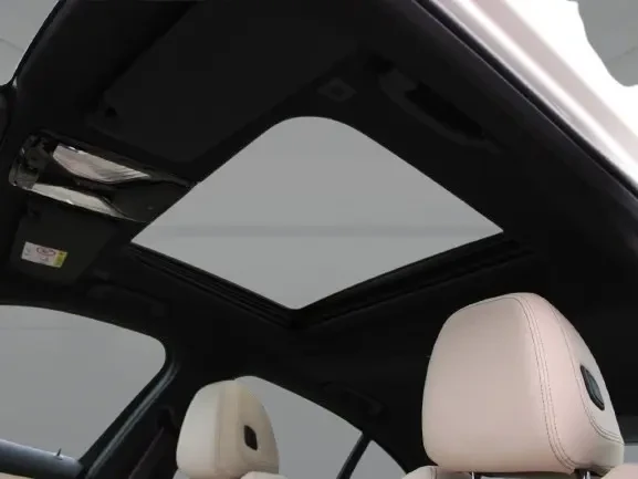 BMW 330 e xDrive = M-Sport Pro = Shadow Line Гаранция, снимка 7 - Автомобили и джипове - 53235096