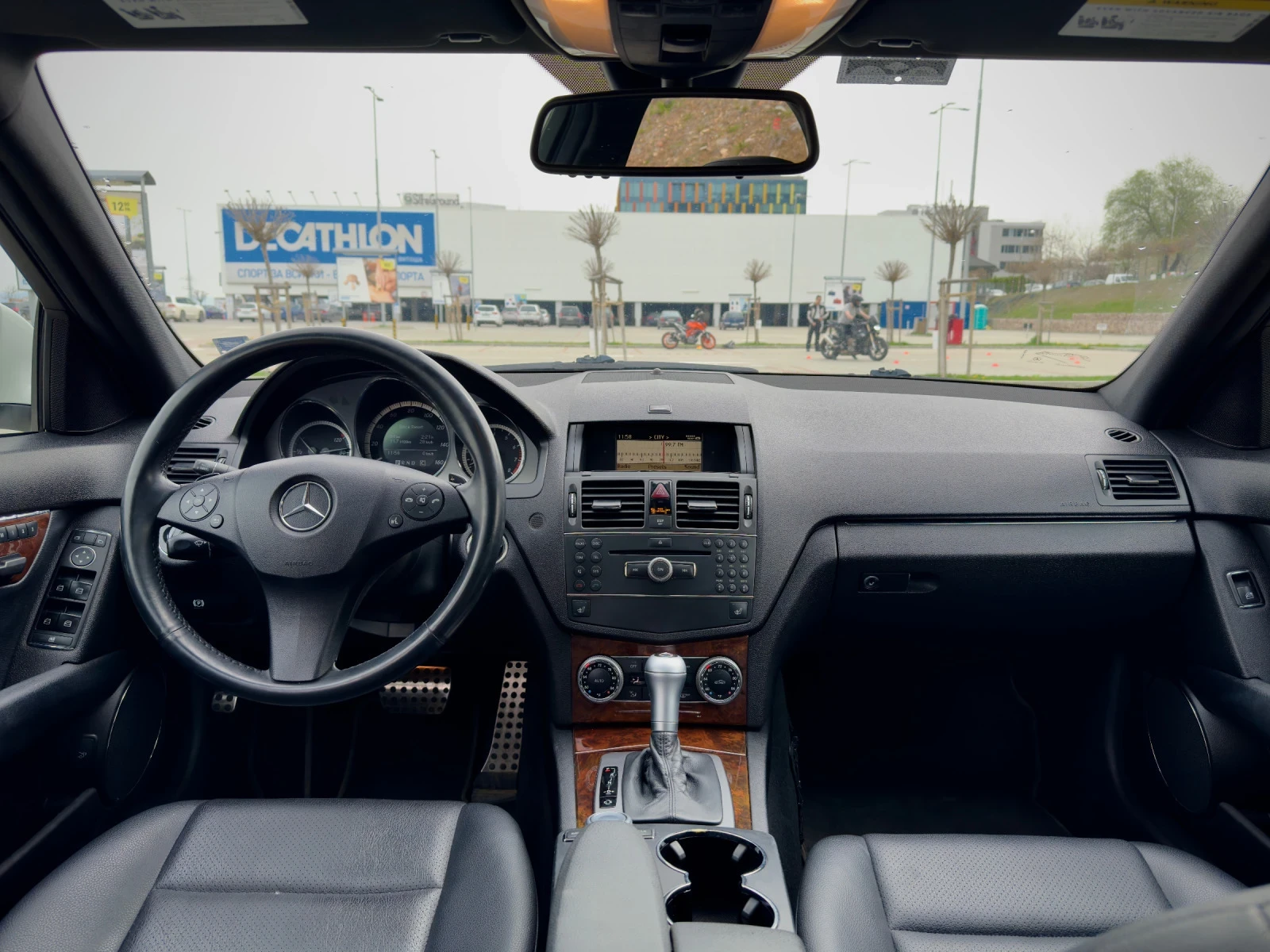 Mercedes-Benz C 300 AMG 4-MATIC, снимка 1