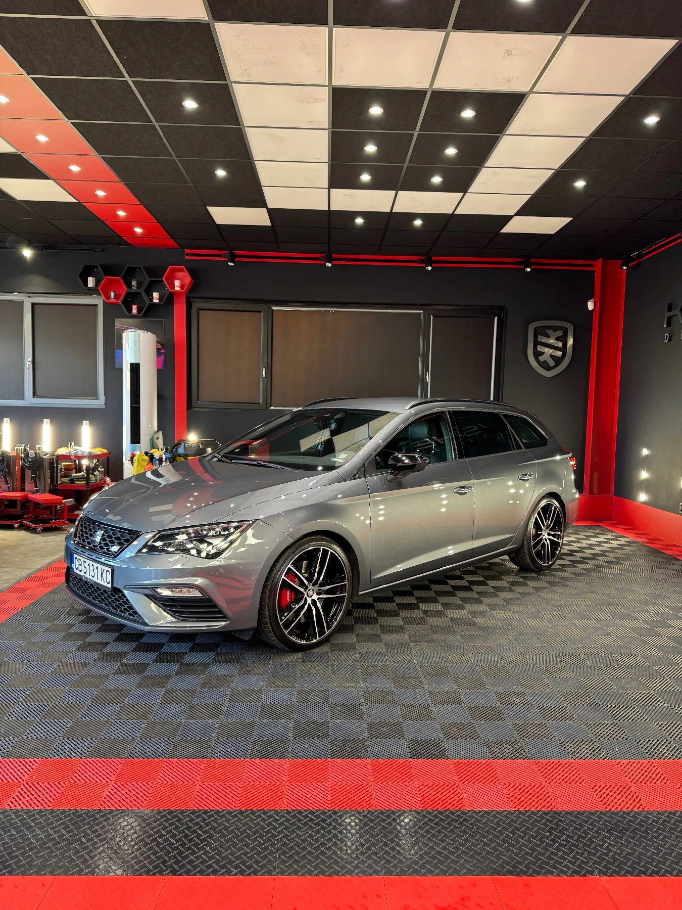 Seat Cupra 300 ST 4Drive - изображение 4