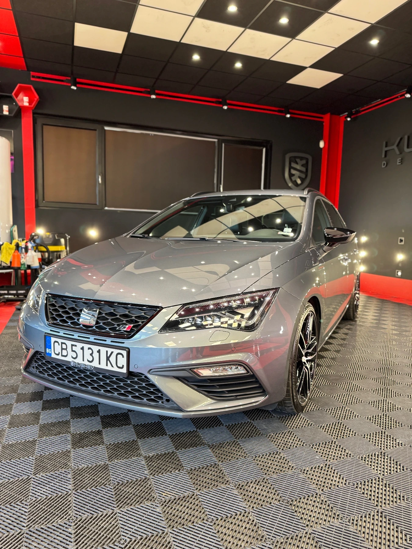 Seat Cupra 300 ST 4Drive - изображение 3