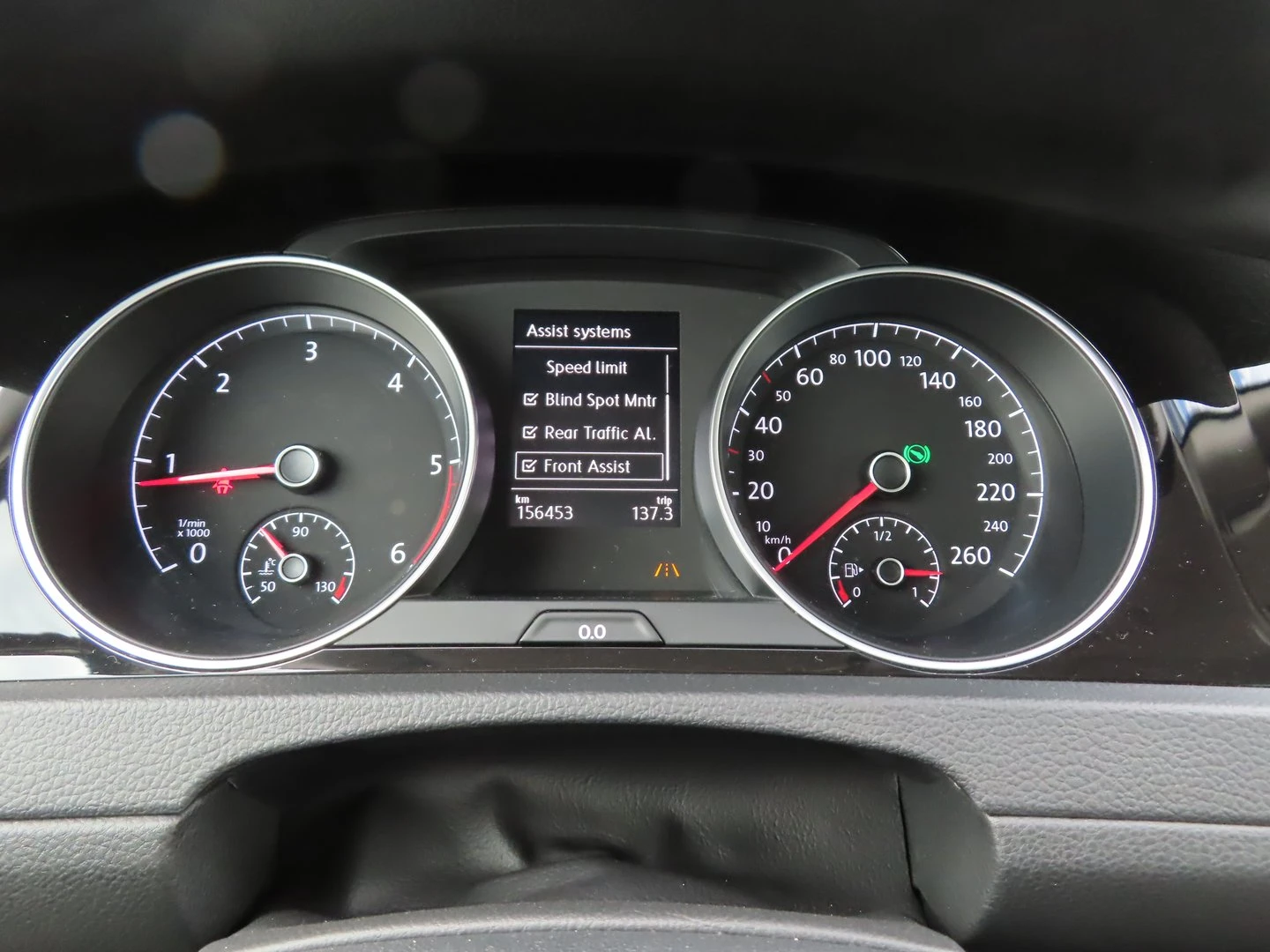 VW Golf Variant Comfortline 2.0 TDI DSG - изображение 7