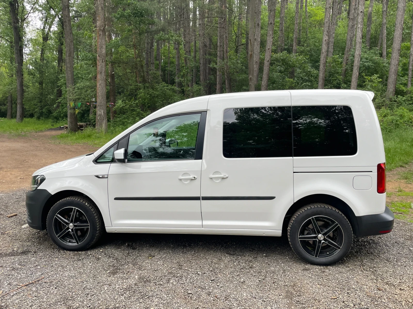 VW Caddy 2.0tdi Evro6 - изображение 6