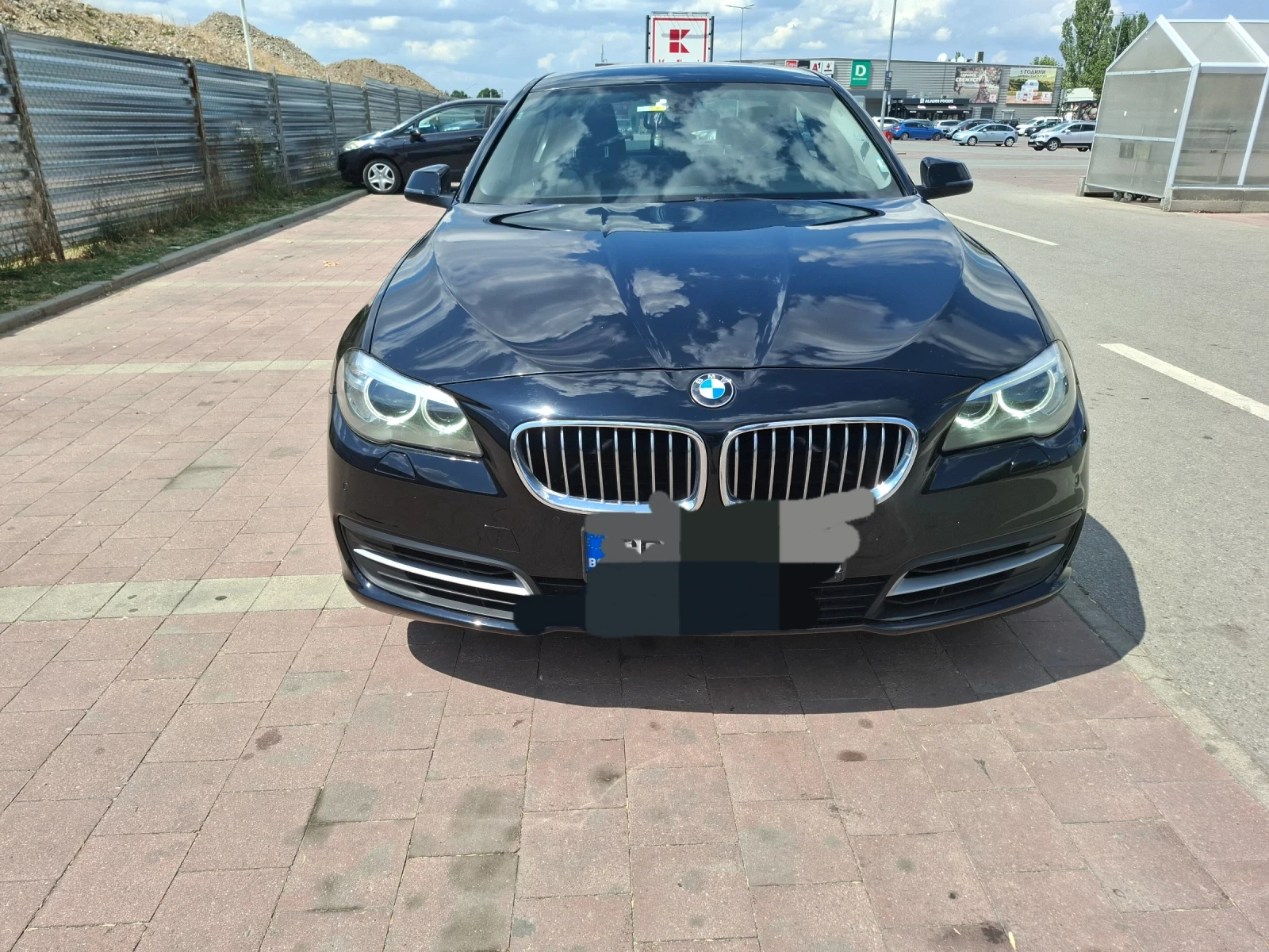 BMW 520 XDrive - изображение 2