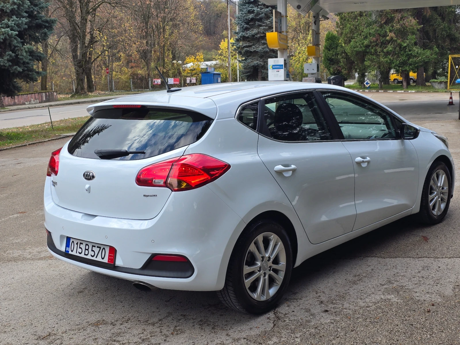 Kia Ceed 1.6i 135 к.с. ШВЕЙЦАРИЯ  - изображение 5