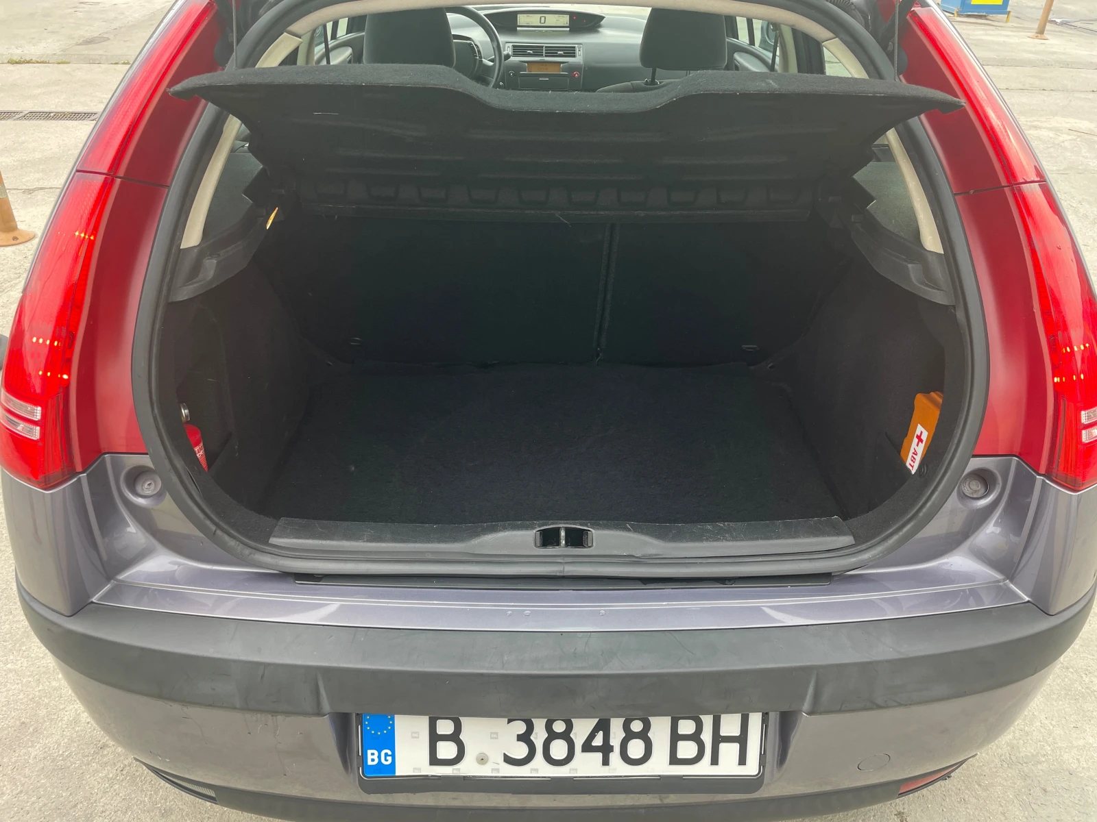 Citroen C4 1.6i - изображение 10