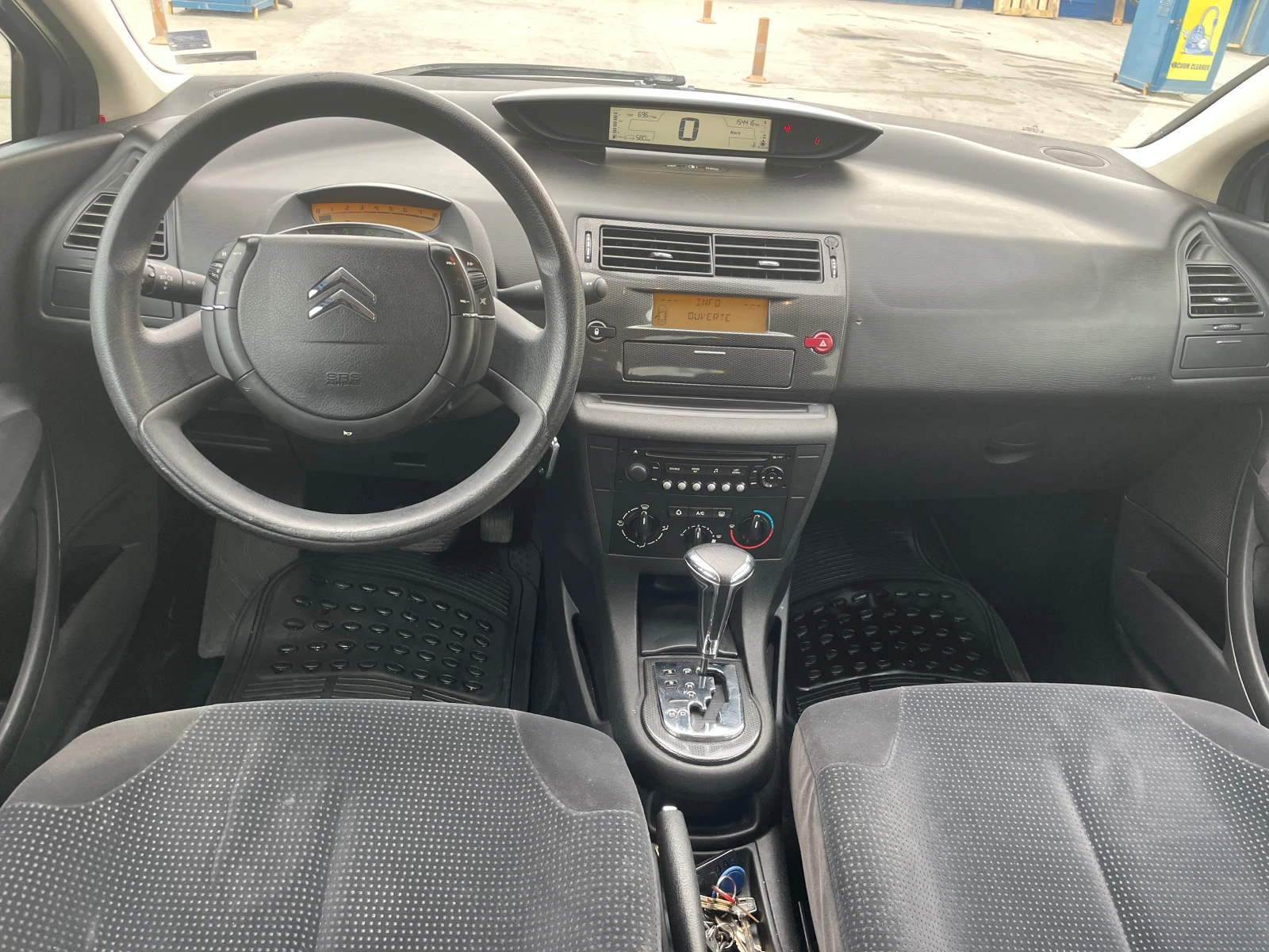 Citroen C4 1.6i - изображение 9