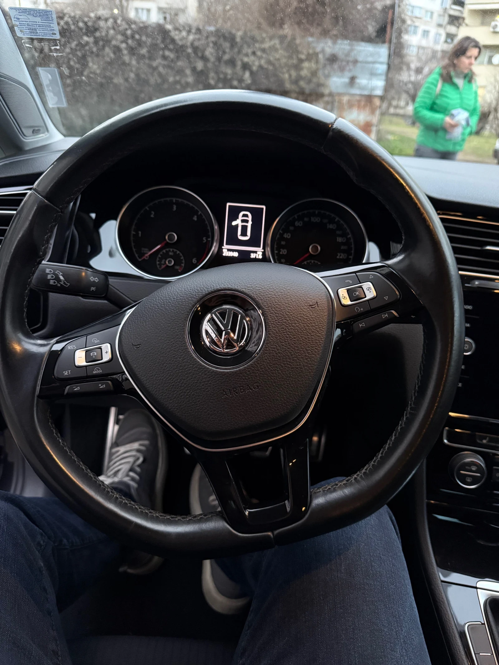 VW Golf  - изображение 9