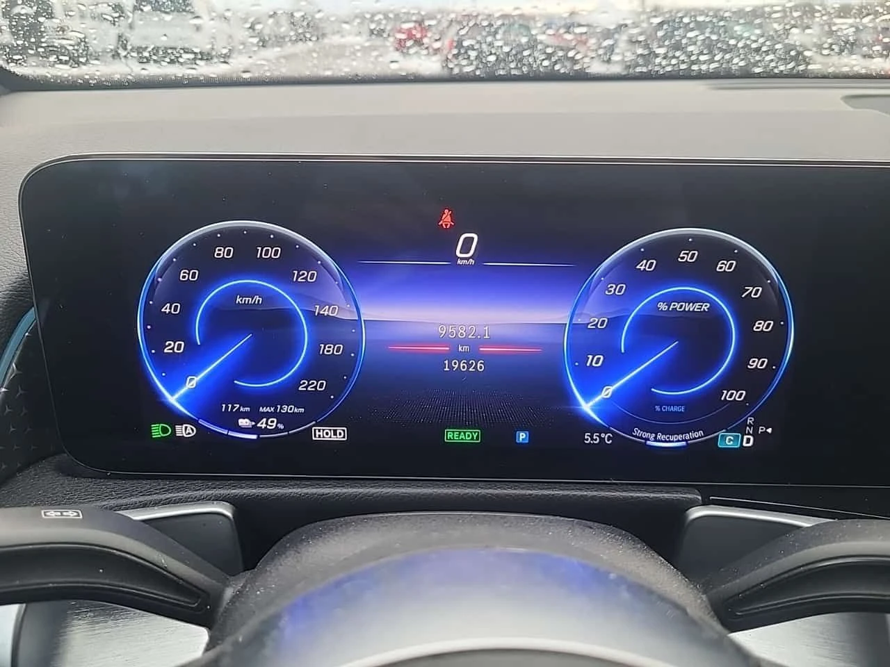 Mercedes-Benz EQB * 250+  * 2 КЛЮЧА * ПОДГРЕВИ * КАМЕРА, снимка 8 - Автомобили и джипове - 54084431