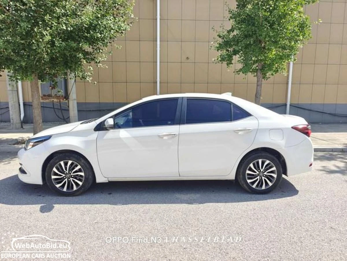 Toyota Corolla, снимка 7 - Автомобили и джипове - 54364789