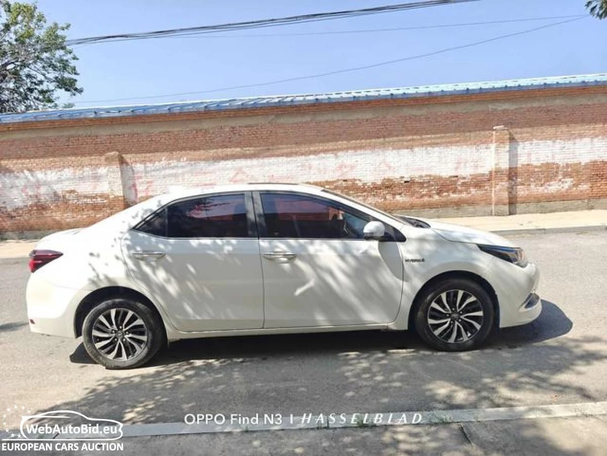 Toyota Corolla, снимка 8 - Автомобили и джипове - 54364789