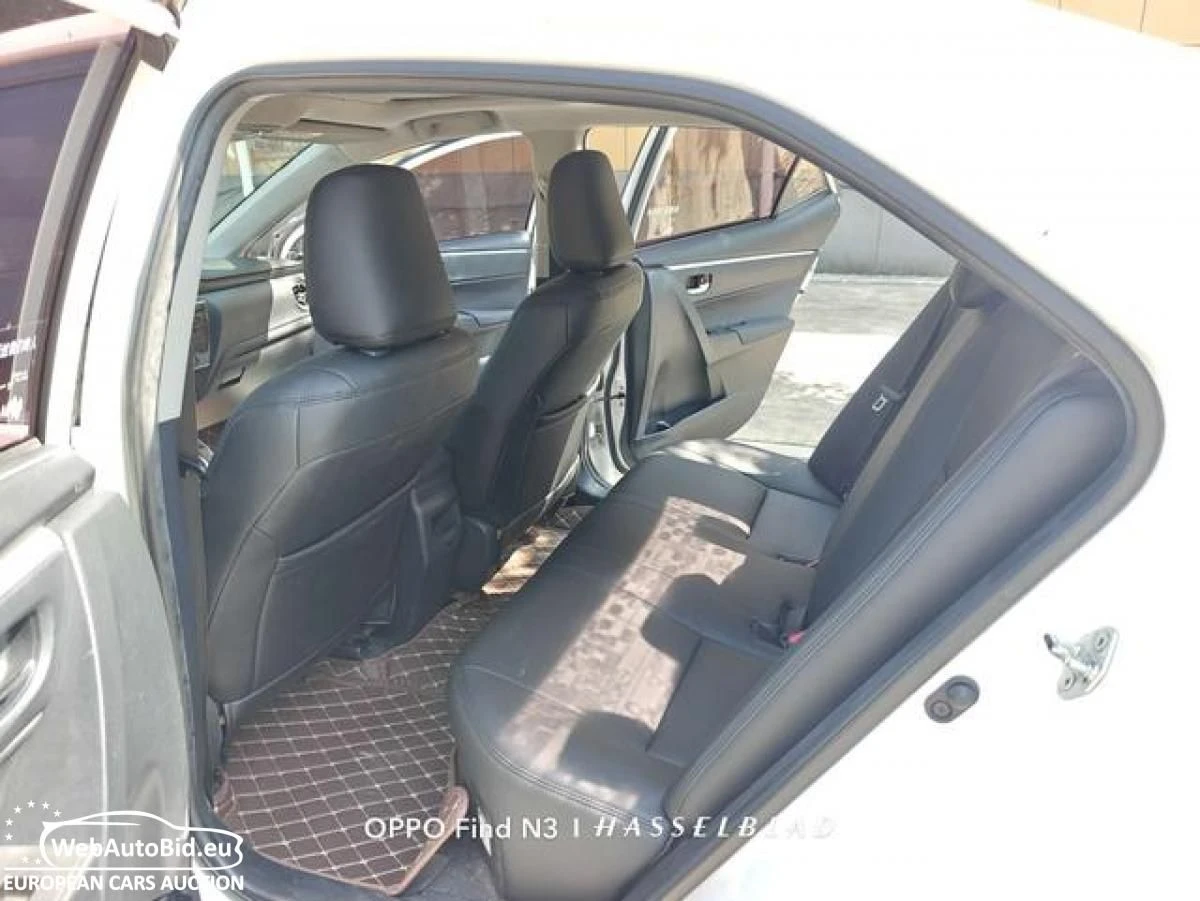 Toyota Corolla, снимка 9 - Автомобили и джипове - 54364789