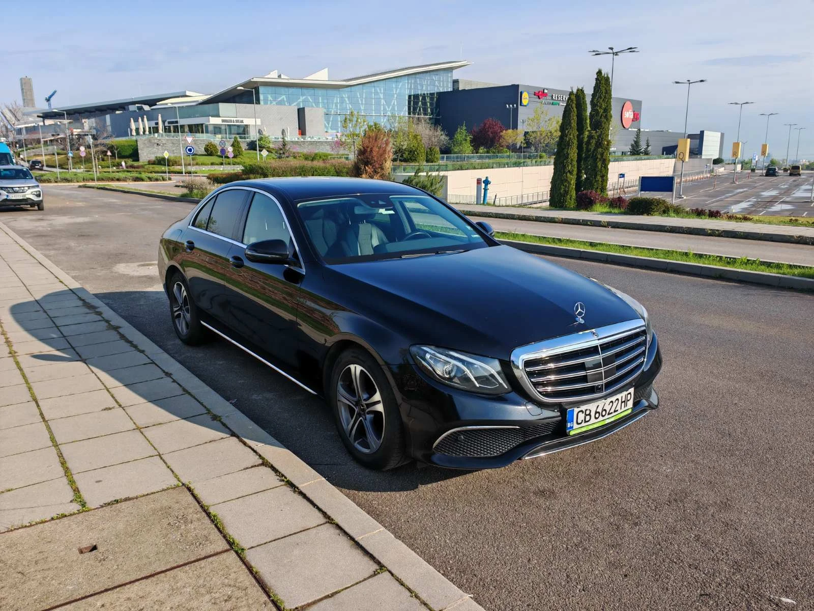 Mercedes-Benz E 220 - 3900Евро за получаване, 2.0D 4MATIC 9G-TRONIC, снимка 3 - Автомобили и джипове - 54368865