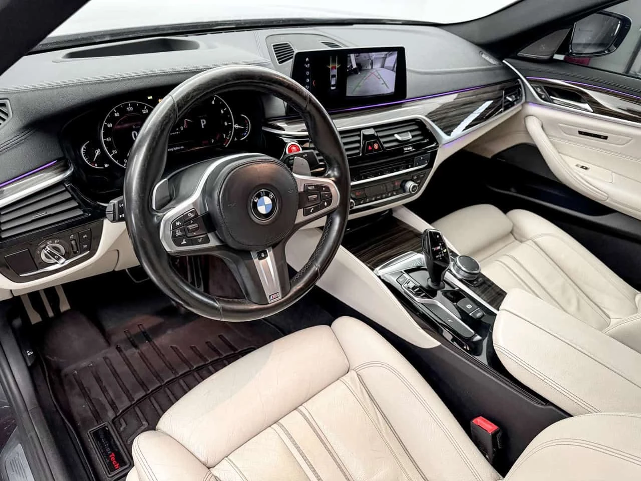 BMW 550 M550i xDrive Sedan| Sport-tuned | 16-speaker audio, снимка 11 - Автомобили и джипове - 54528804