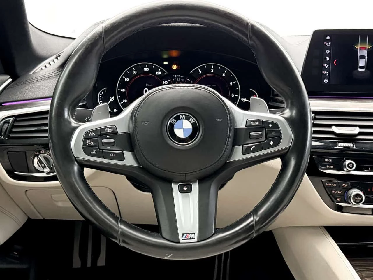 BMW 550 M550i xDrive Sedan| Sport-tuned | 16-speaker audio, снимка 15 - Автомобили и джипове - 54528804