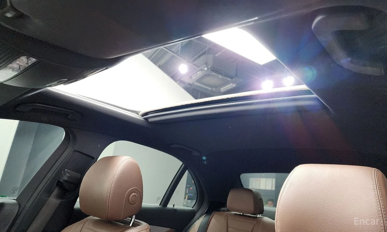 Mercedes-Benz E 250 Avantgarde* DISTRONIC* DIGITAL* AMBIENT* ПОДГРЕВ* , снимка 14 - Автомобили и джипове - 54713155