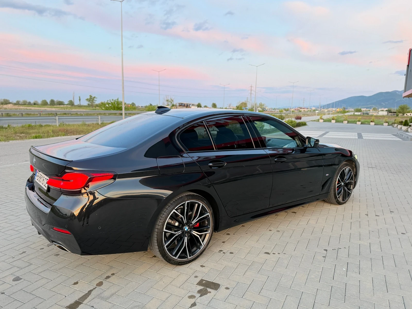 BMW 530 Hybrid, снимка 4 - Автомобили и джипове - 54980505