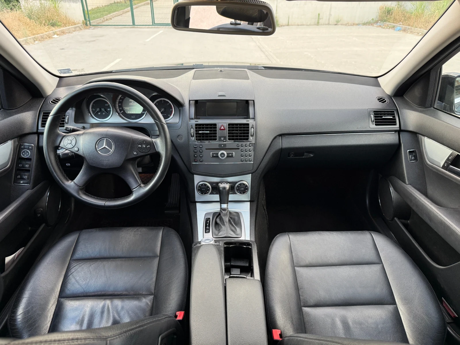 Mercedes-Benz C 200 Avantgarde Automatic, снимка 4 - Автомобили и джипове - 55052895