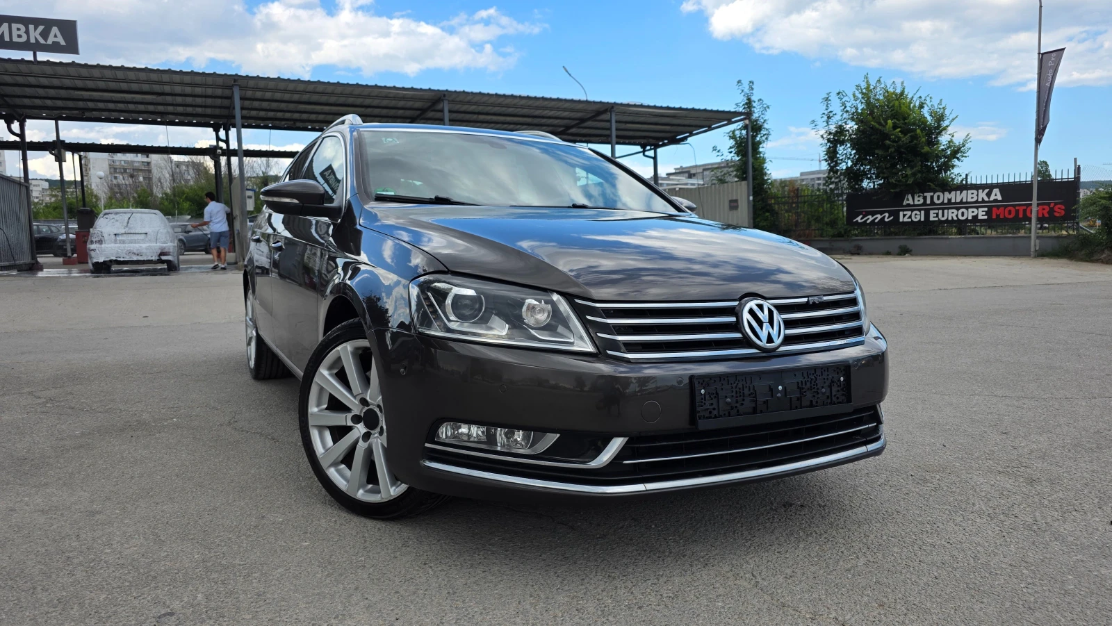VW Passat УНИКАЛНА/R-LINE, снимка 3 - Автомобили и джипове - 55579589