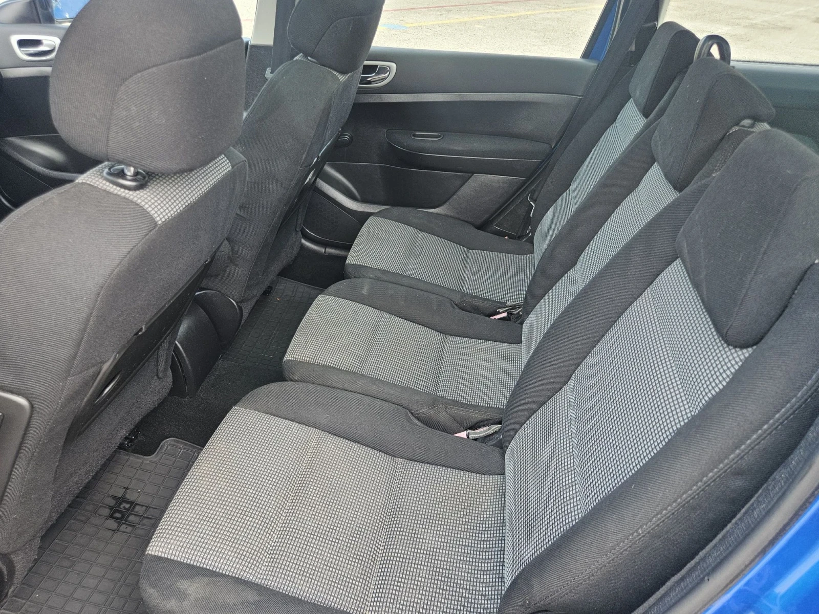 Peugeot 307 2.0 HDI* 90ps* Климатроник , снимка 6 - Автомобили и джипове - 55604642