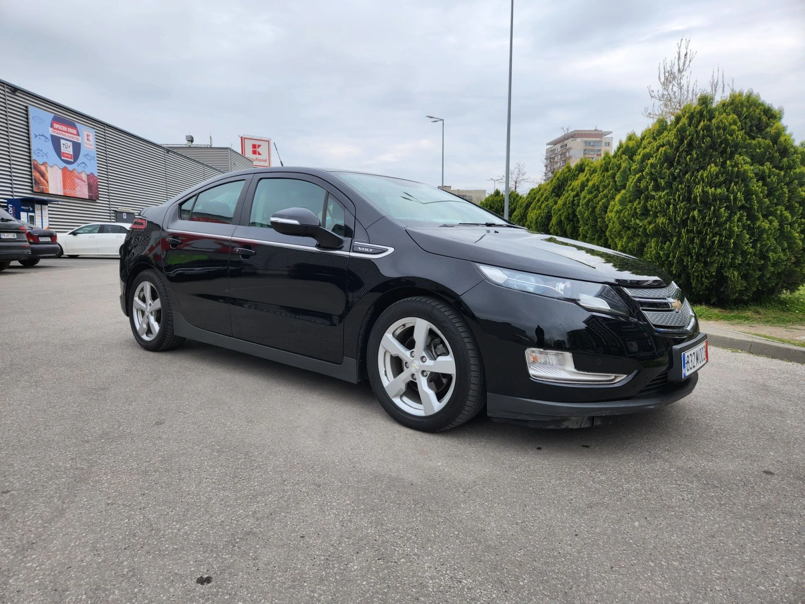 Chevrolet Volt, снимка 4 - Автомобили и джипове - 56402905