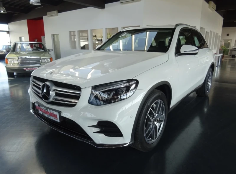 Mercedes-Benz GLC 250 AMG / 4MATIC / 9G / Ambient, снимка 2 - Автомобили и джипове - 49404060