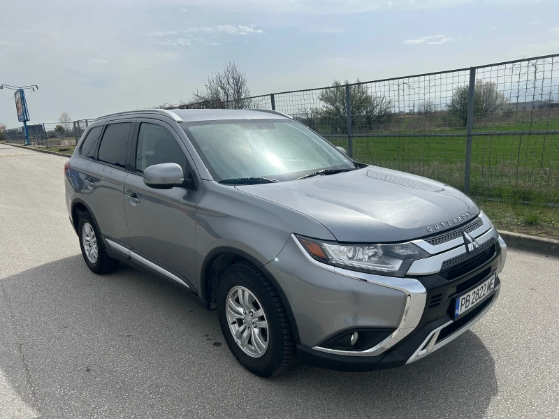 Mitsubishi Outlander 2020 г. 2, 4, 7 местен, снимка 9 - Автомобили и джипове - 52620677
