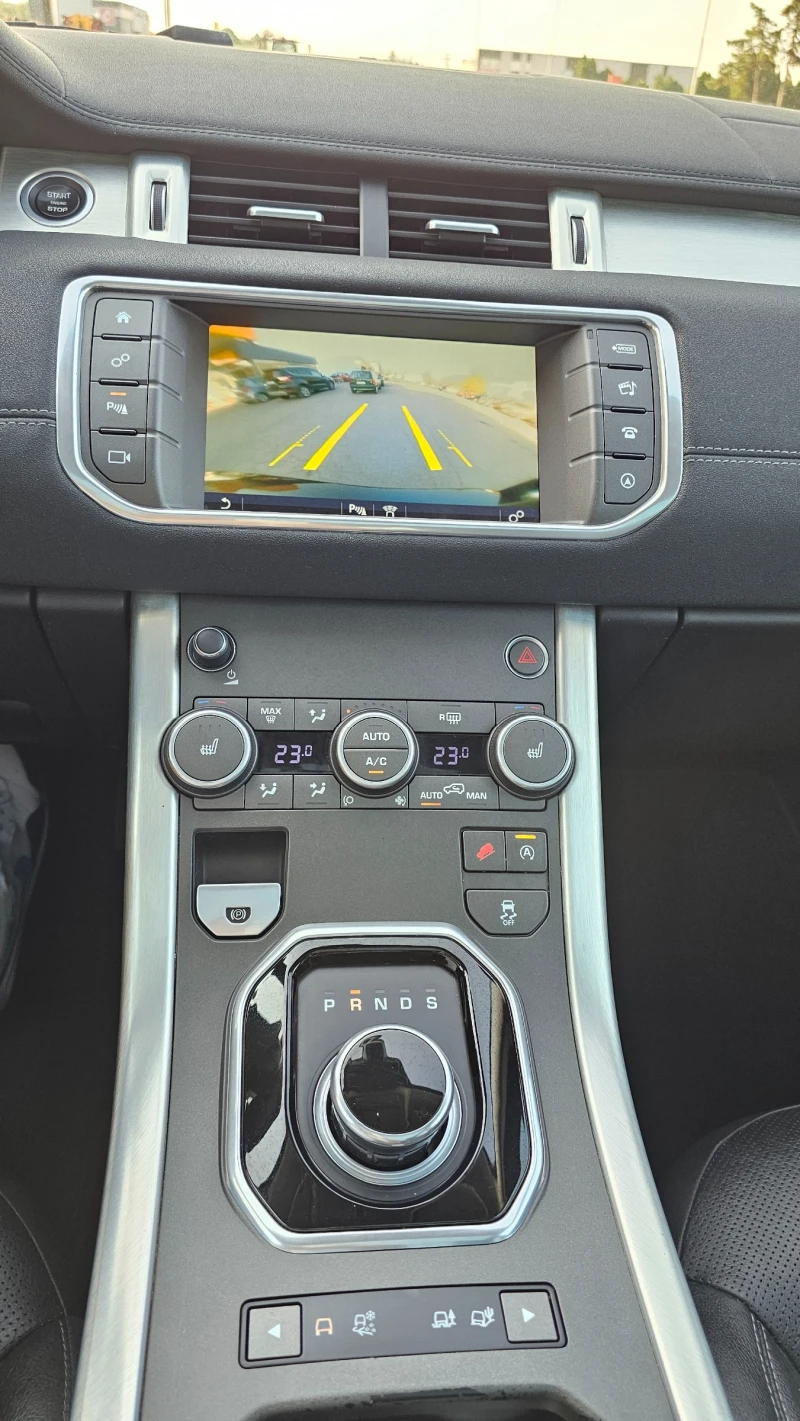 Land Rover Range Rover Evoque 2.0D R-DYNAMIC Kamera Lane Assist Kamera 4WD4, снимка 15 - Автомобили и джипове - 51587699