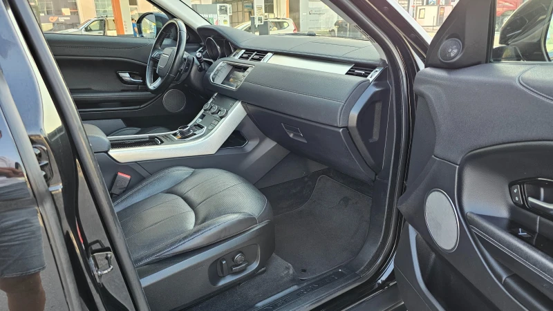Land Rover Range Rover Evoque 2.0D R-DYNAMIC Kamera Lane Assist Kamera 4WD4, снимка 13 - Автомобили и джипове - 51587699
