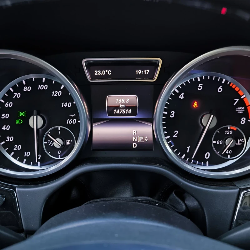 Mercedes-Benz ML 400 4MATIC, снимка 13 - Автомобили и джипове - 52529415