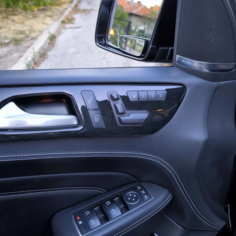 Mercedes-Benz ML 400 4MATIC, снимка 9 - Автомобили и джипове - 52529415