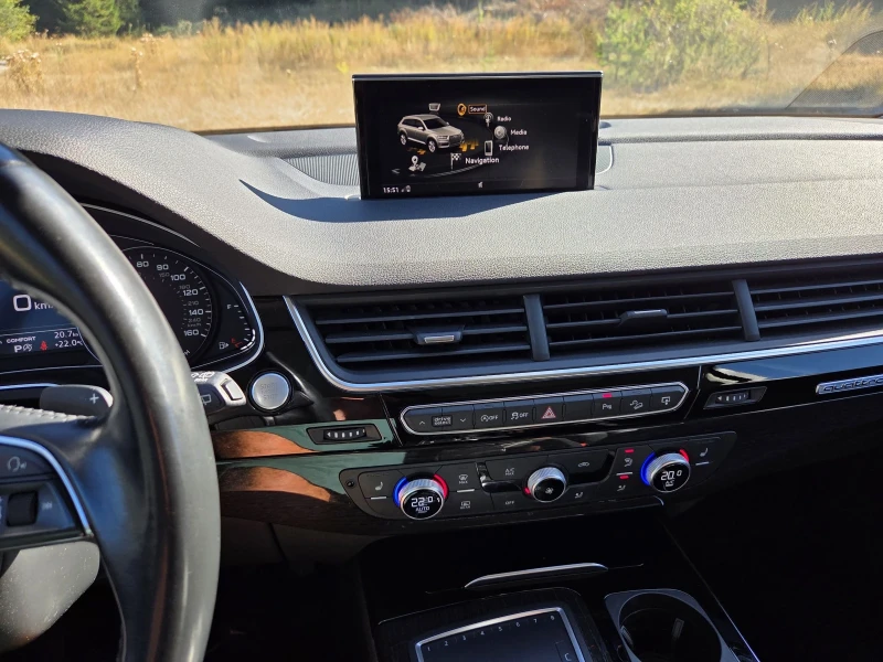 Audi Q7 Premium Plus, снимка 10 - Автомобили и джипове - 52613968