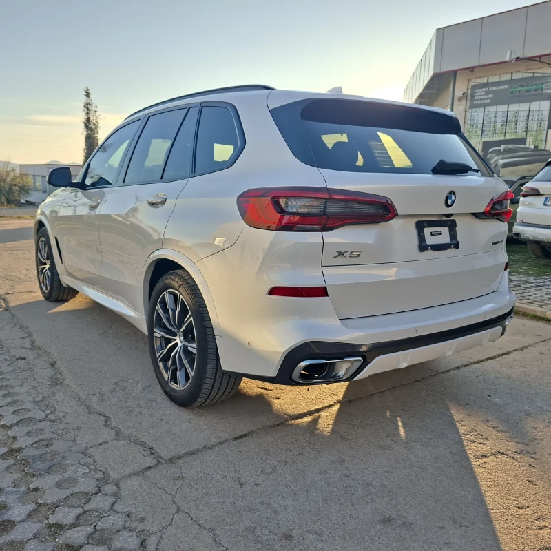 BMW X5 4.0i  M SPORT HEAD UP PANO AIR M. SOFT CL. HARMAN , снимка 4 - Автомобили и джипове - 52855754