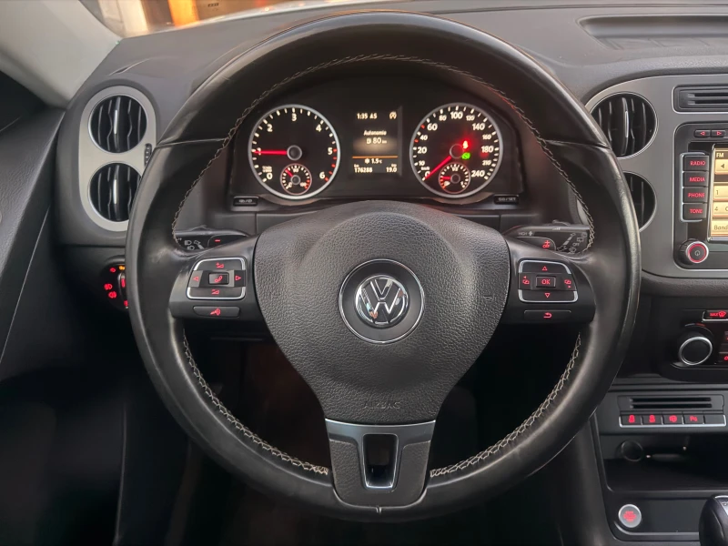 VW Tiguan 2.0TDI* FACE* AUT* KYLES* 4х4* PANORAMA* FULL, снимка 7 - Автомобили и джипове - 53035170