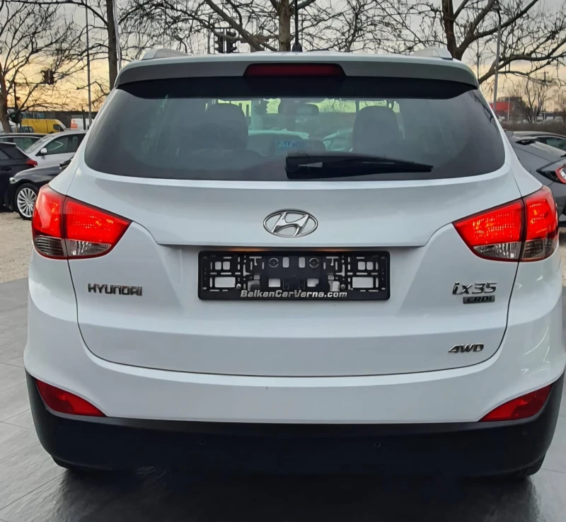 Hyundai IX35 2.0 CRDI 4WD COMFORT, снимка 4 - Автомобили и джипове - 53236828