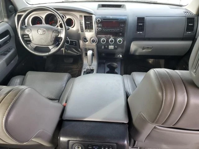 Toyota Sequoia 2010* Limited* Подгрев* 4WD* Перфектен за Газ, снимка 12 - Автомобили и джипове - 49179399