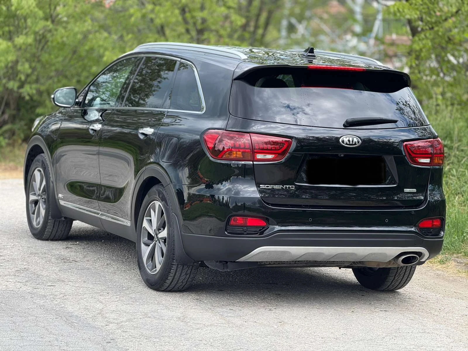 Kia Sorento 4x4 2, 2 200 к.с. 6+ 1  - изображение 2