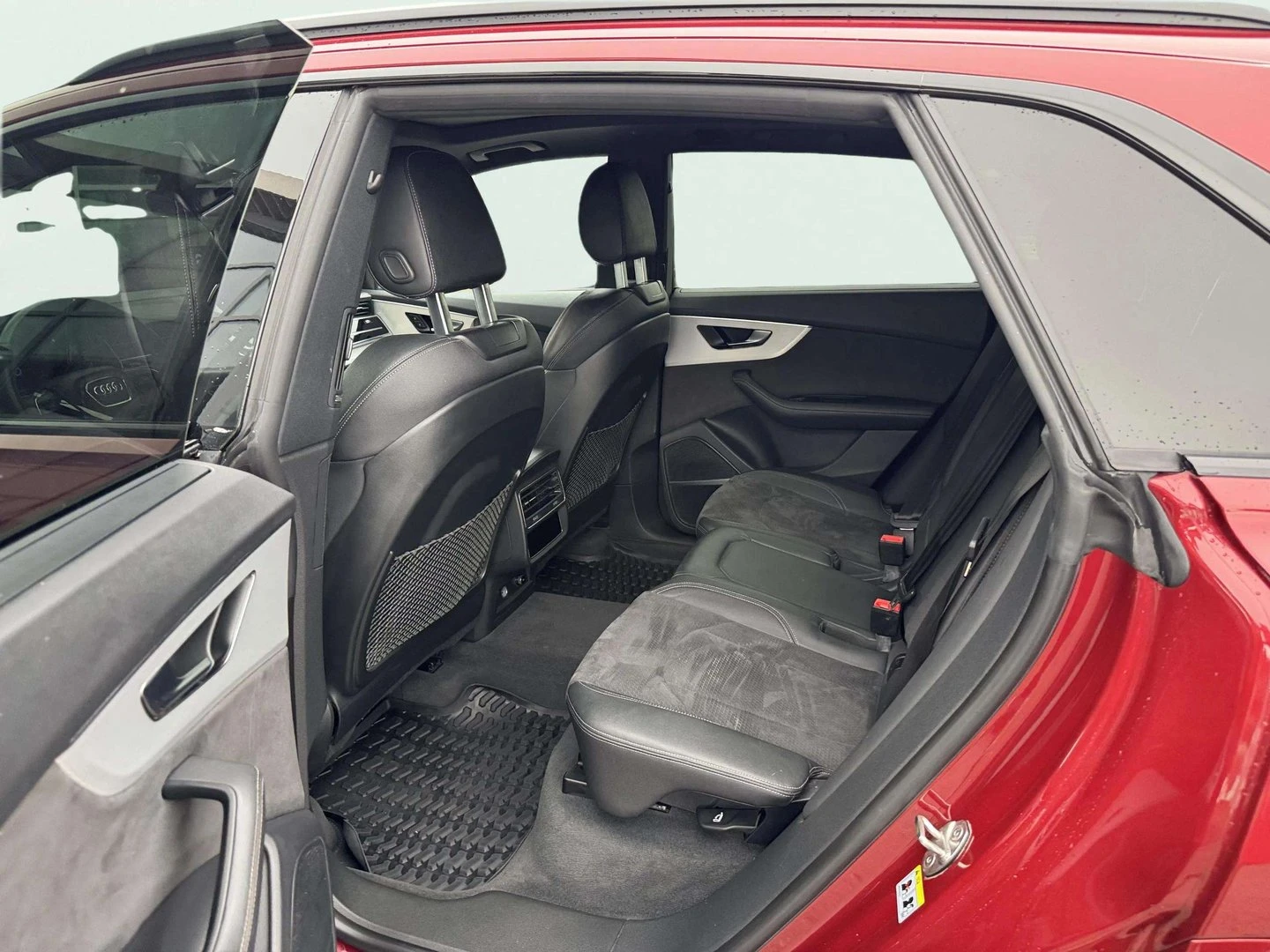 Audi Q8 50 TDI quattro, снимка 5 - Автомобили и джипове - 54026292