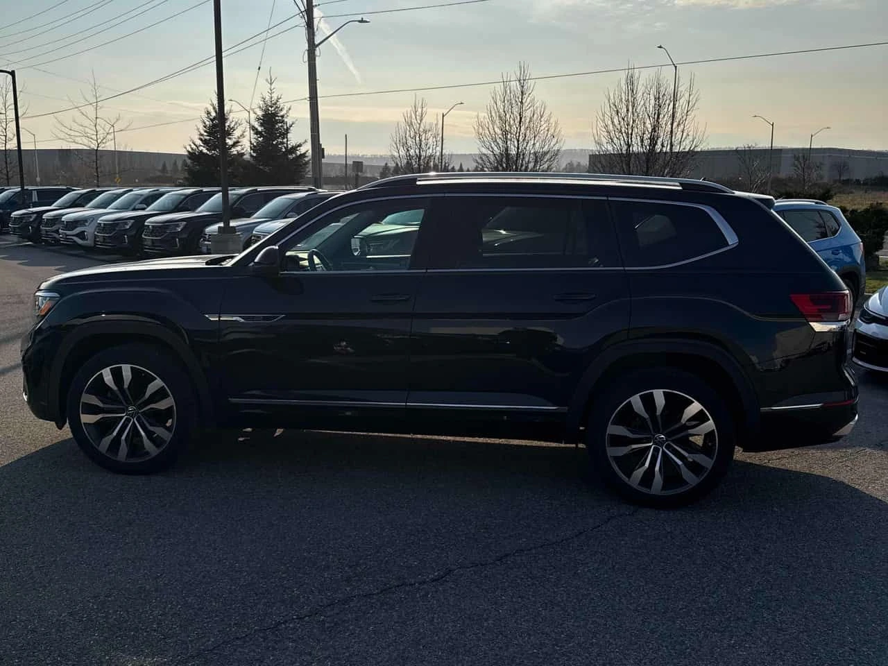 VW Atlas * Execline * ЛИЦЕНЗИРАН ДИЛЪР * 360 * ОБДУХВАНЕ, снимка 2 - Автомобили и джипове - 54141543