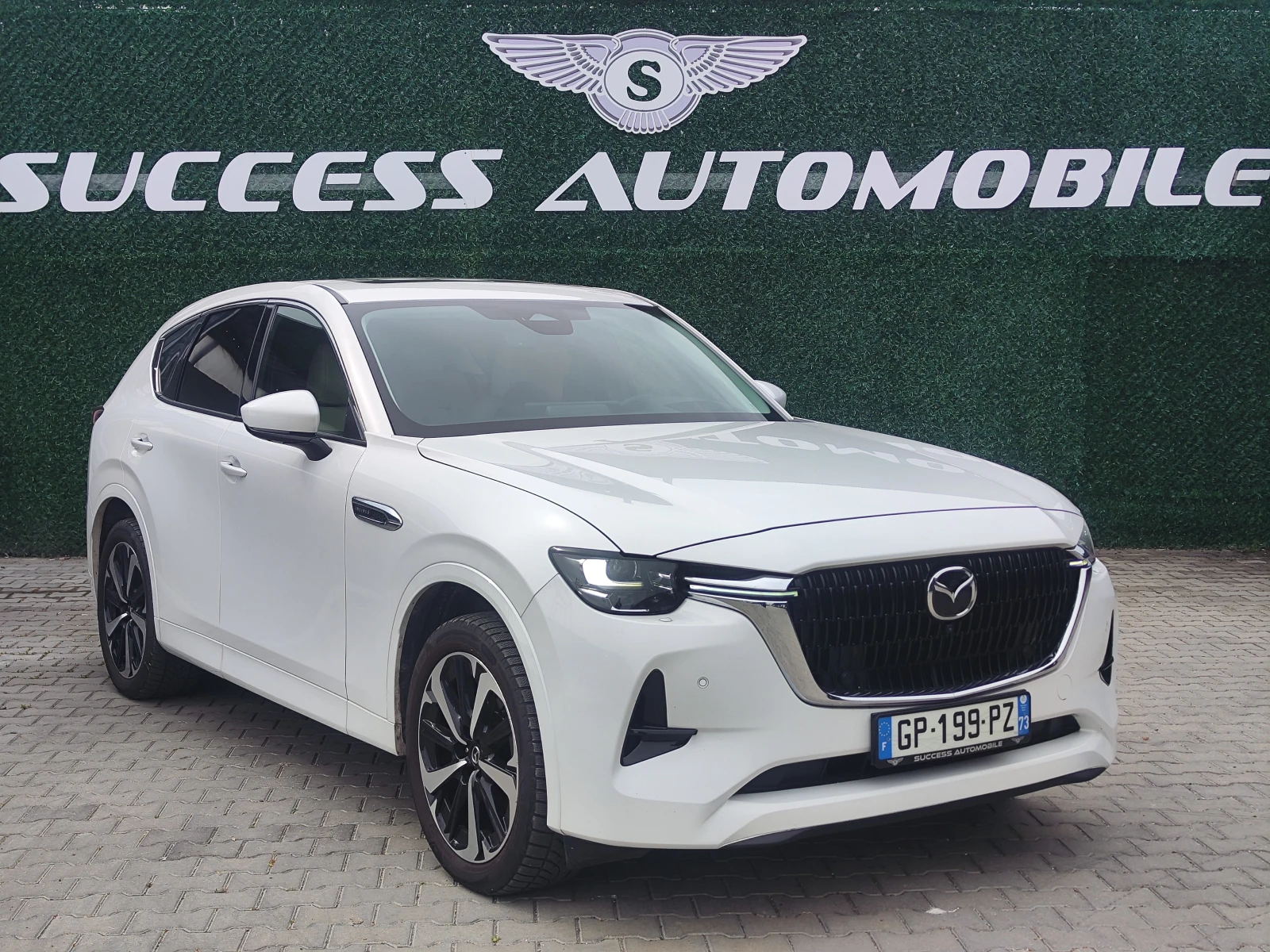 Mazda CX-60 AWD* SKYACTIV* PANORAMA* PODGREV* OBDUH* 360CAM* L, снимка 2 - Автомобили и джипове - 54205671