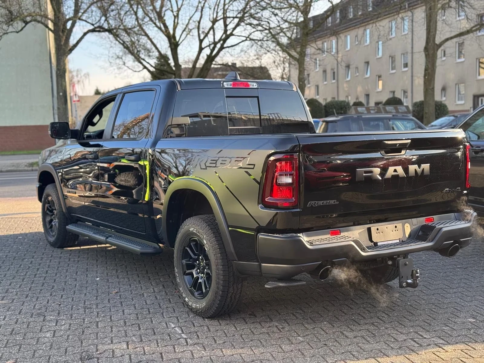 Dodge RAM 1500 3.0/REBEL/NIGHT/CREW CAB/KEYLESS/CAMERA/, снимка 4 - Автомобили и джипове - 54235521