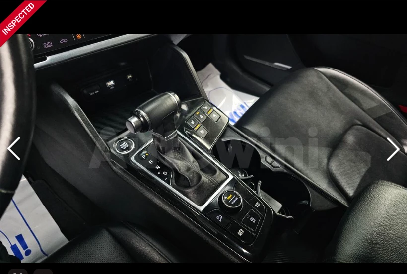 Kia Sportage 2.0 Diesel 4WD Prestige, снимка 9 - Автомобили и джипове - 54258394