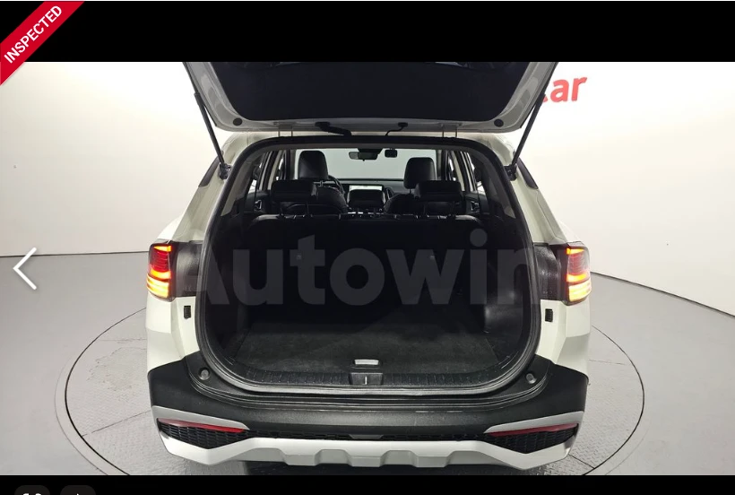 Kia Sportage 2.0 Diesel 4WD Prestige, снимка 17 - Автомобили и джипове - 54258394