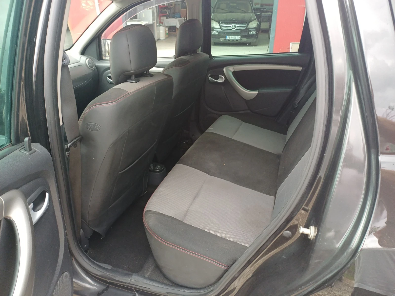 Dacia Duster 1, 6i, Нова., снимка 12 - Автомобили и джипове - 54754331
