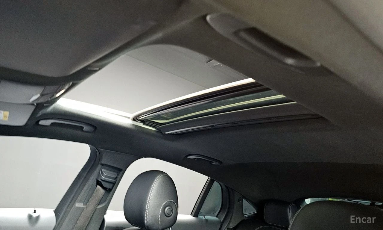 Mercedes-Benz GLC 220 4MATIC* ОБДУХВАНЕ* ПОДГРЕВ* BURMESTER, снимка 12 - Автомобили и джипове - 54833358
