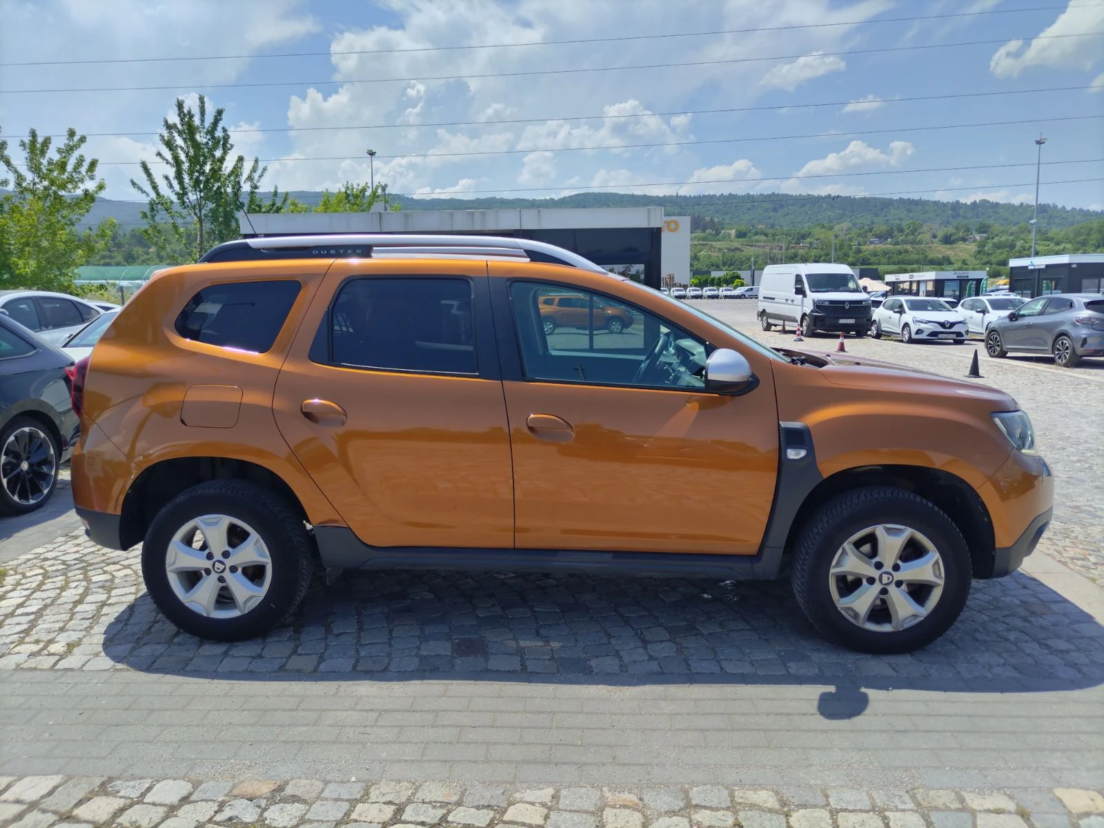 Dacia Duster 1.6SCe/115к.с., снимка 7 - Автомобили и джипове - 55120489
