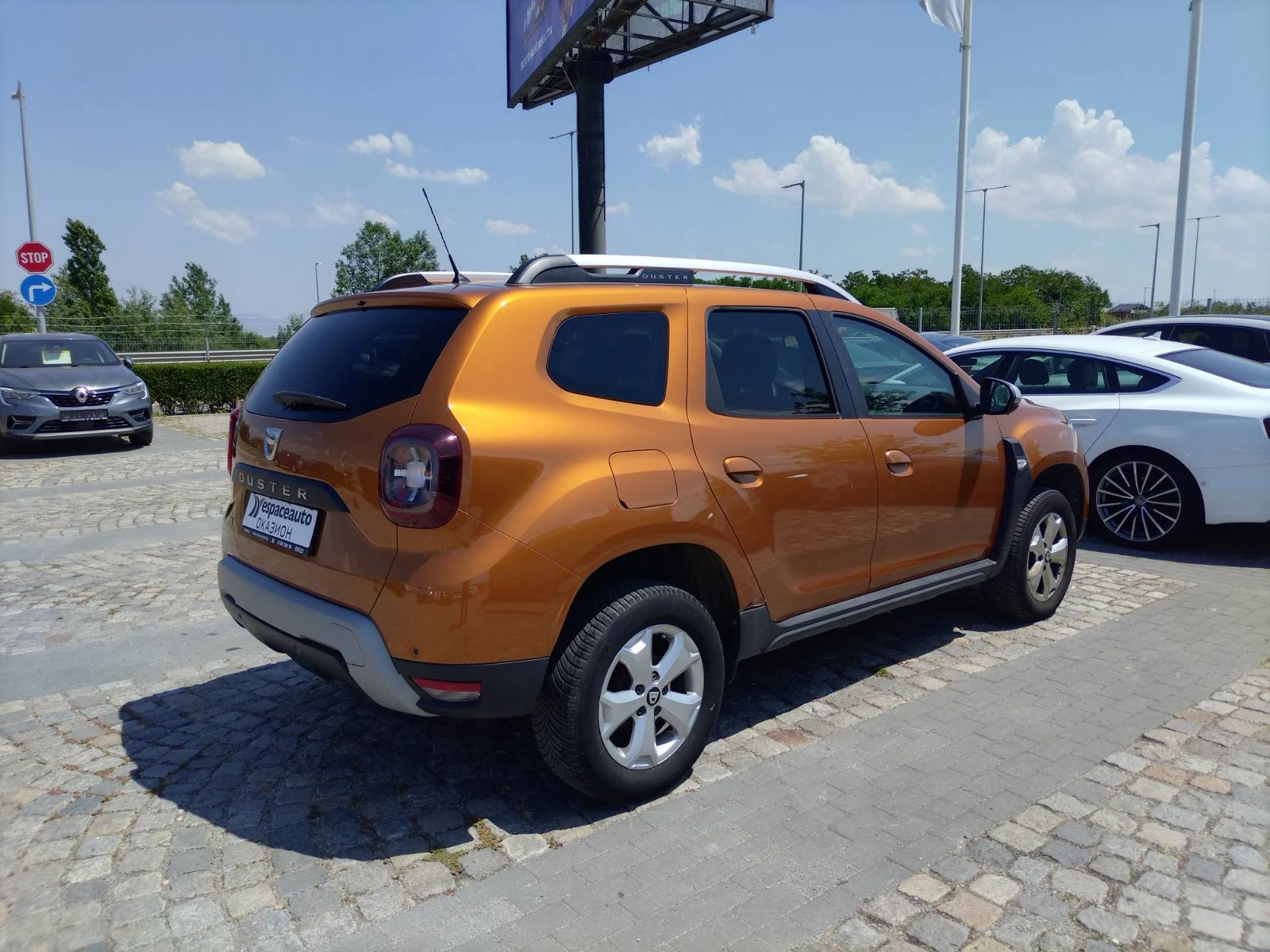 Dacia Duster 1.6SCe/115к.с., снимка 4 - Автомобили и джипове - 55120489