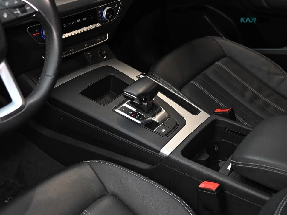 Audi Q5 * QUATTRO * Автокредит * (Цена до България), снимка 11 - Автомобили и джипове - 55350406
