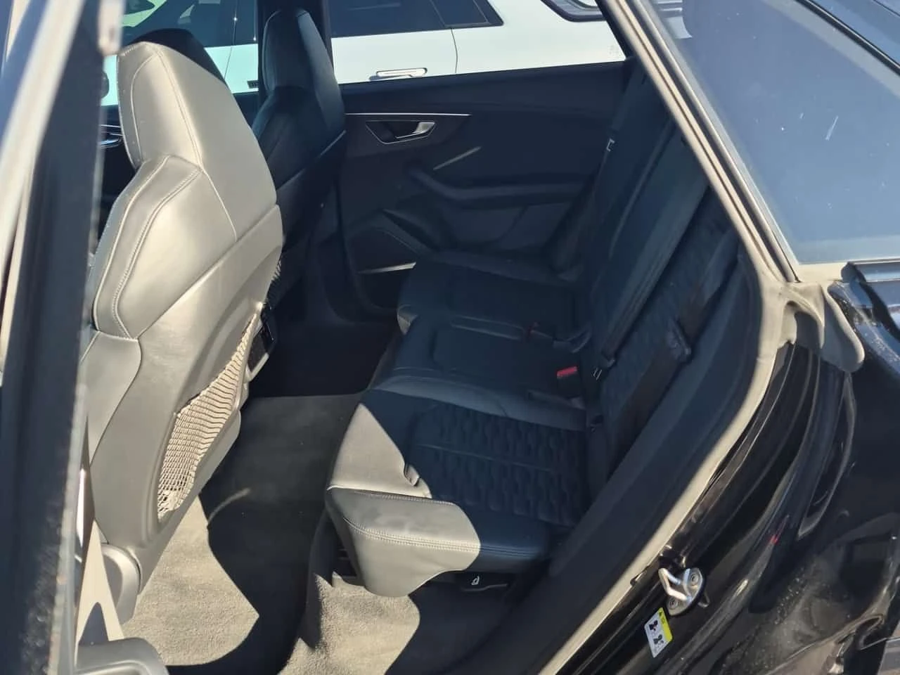 Audi RSQ8 4.0 TFSI QUATTRO  CARFAX, снимка 12 - Автомобили и джипове - 55554406