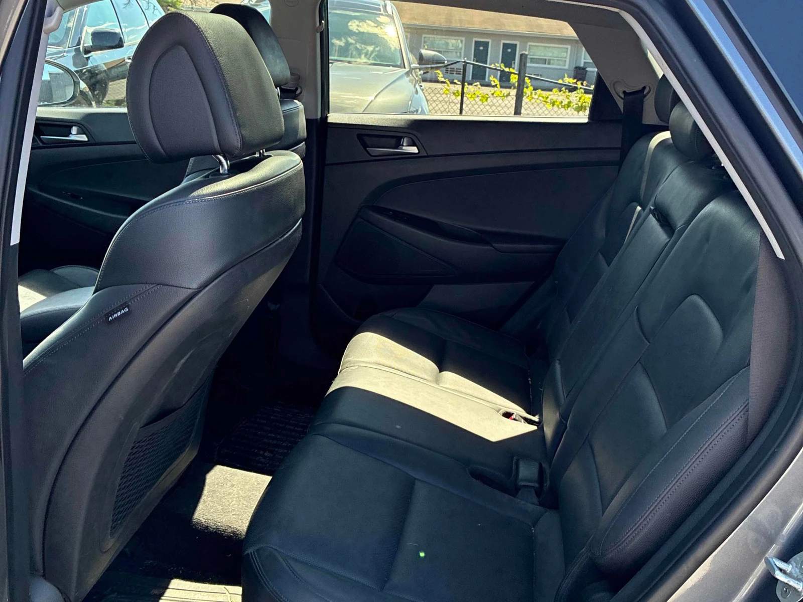 Hyundai Tucson Limited /CARFAX/КЛИП/КОЖА/ОТ ПРЕДСТАВИТЕЛСТВО/, снимка 15 - Автомобили и джипове - 55922898